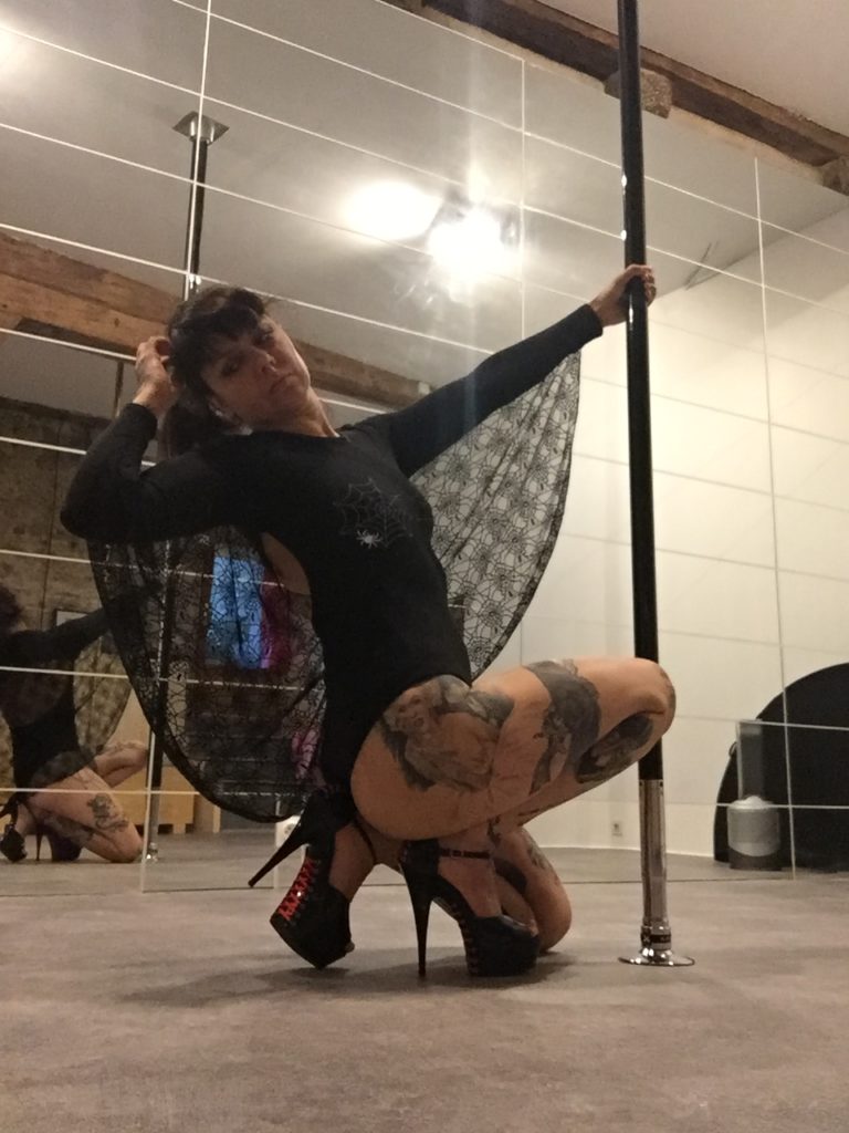 Pole chorée - pole Dance